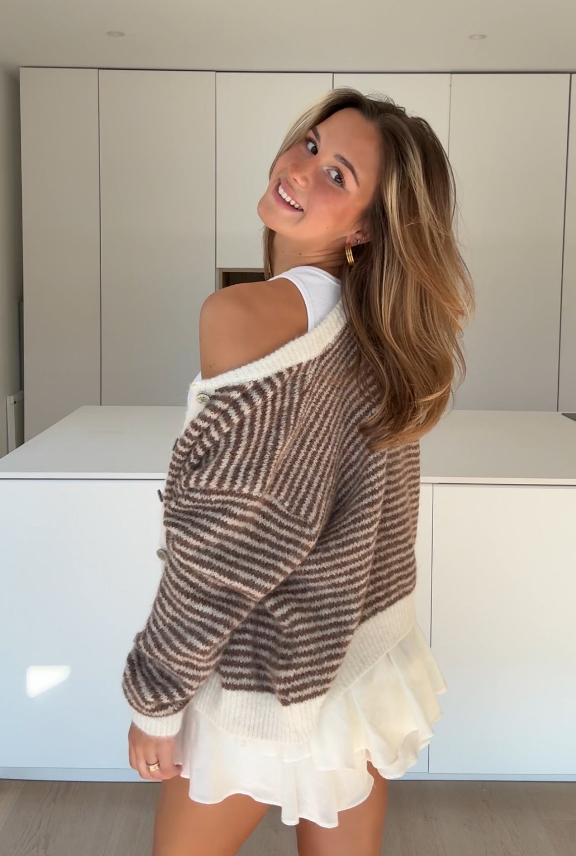 AINARA | Cárdigan de rayas color caramelo