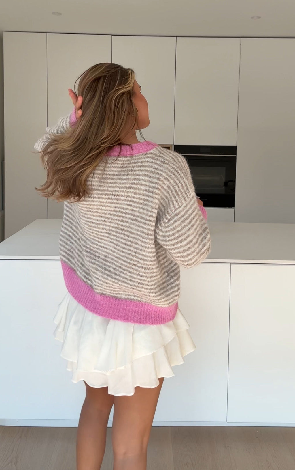 ANDREA | Cárdigan de rayas gris y rosa