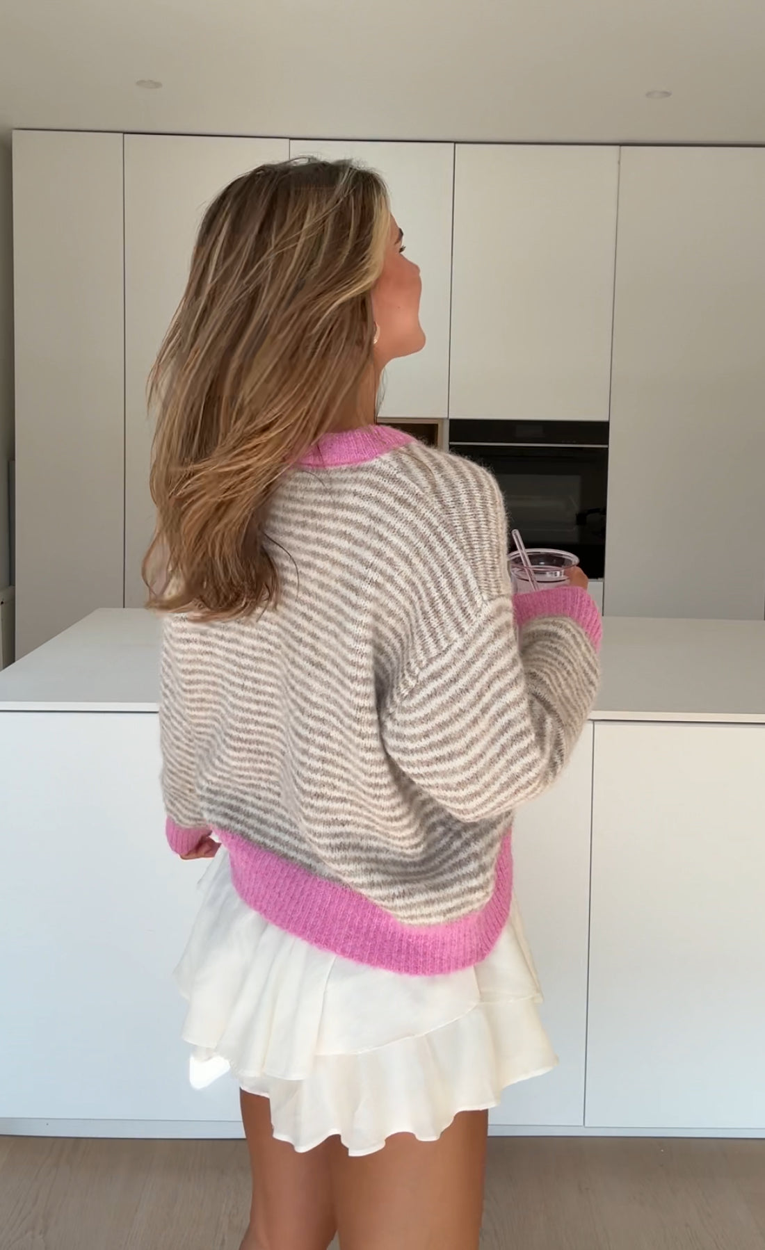 ANDREA | Cárdigan de rayas gris y rosa