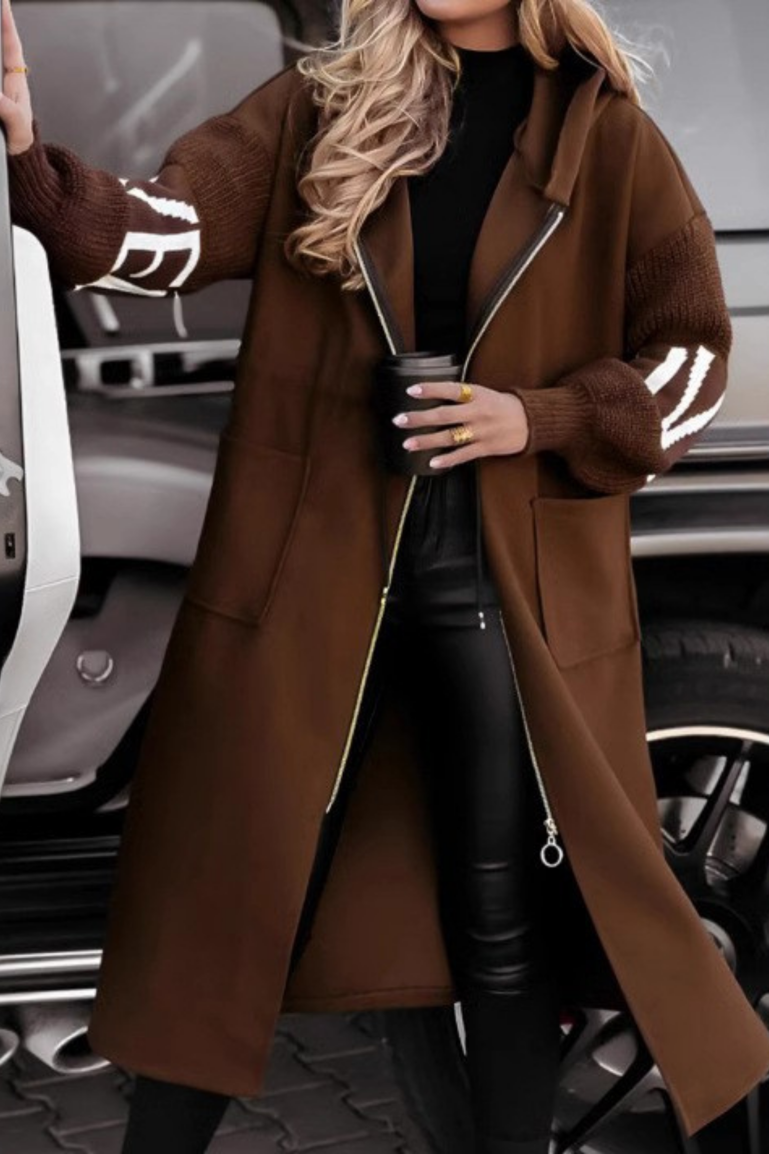 RITA | Chaqueta casual con mangas de punto y capucha