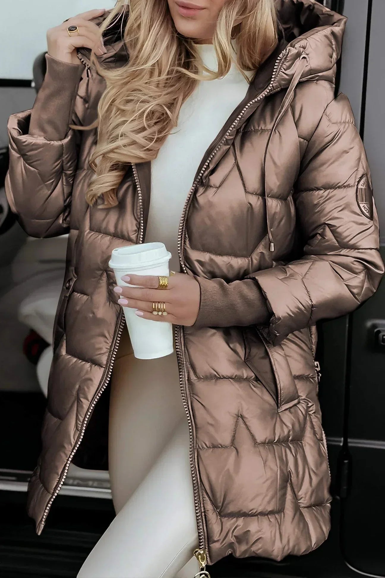 ASTRID | Chaqueta de invierno con capucha y forro