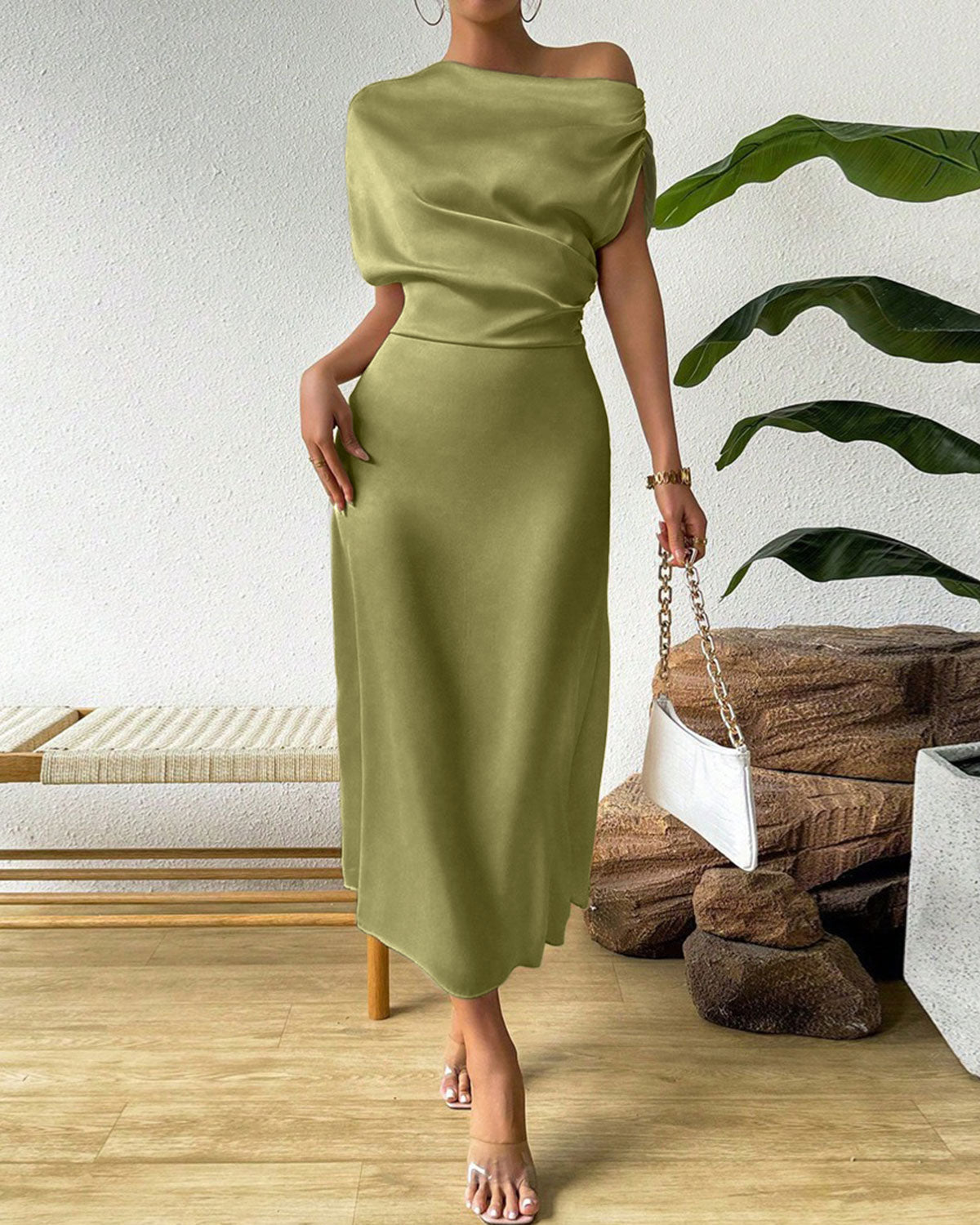 NATALIA | Vestido con escote barco y fruncido